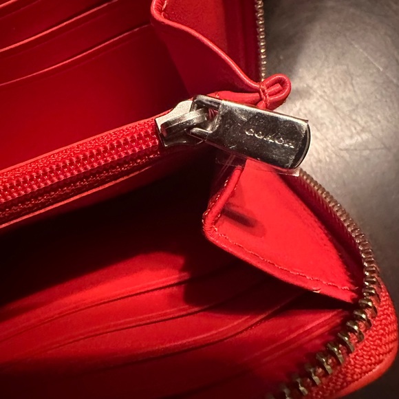 Coach Brown and Red Signature Totes coach wallet included - Picture 16 of 16